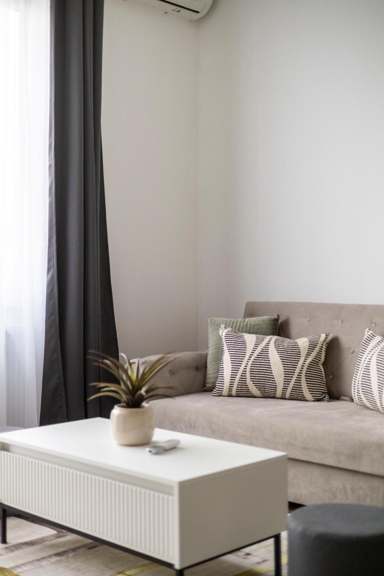 Luxy Central Spacious & Cozy Residence With Balcony Boedapest Buitenkant foto