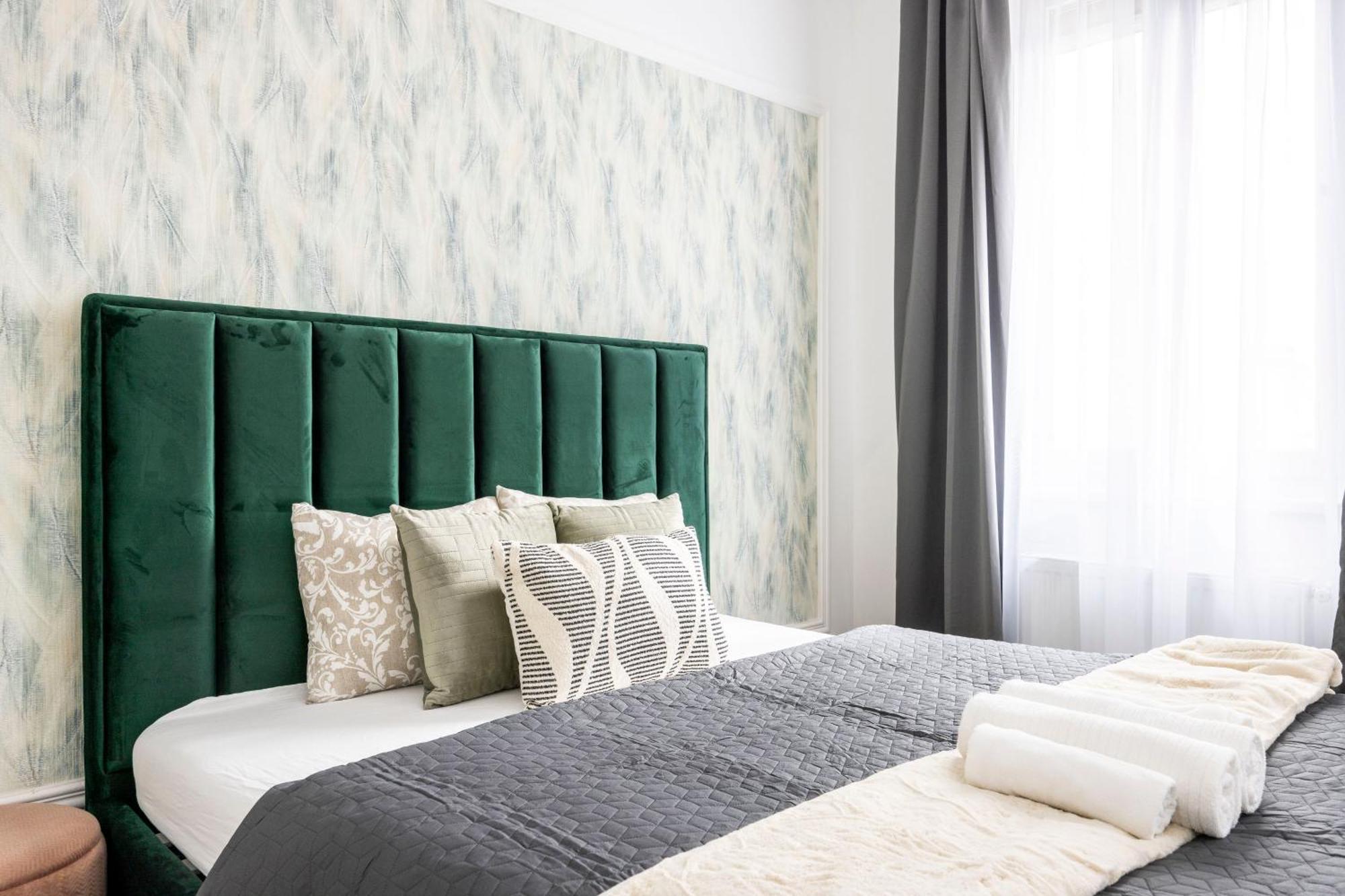 Luxy Central Spacious & Cozy Residence With Balcony Boedapest Buitenkant foto