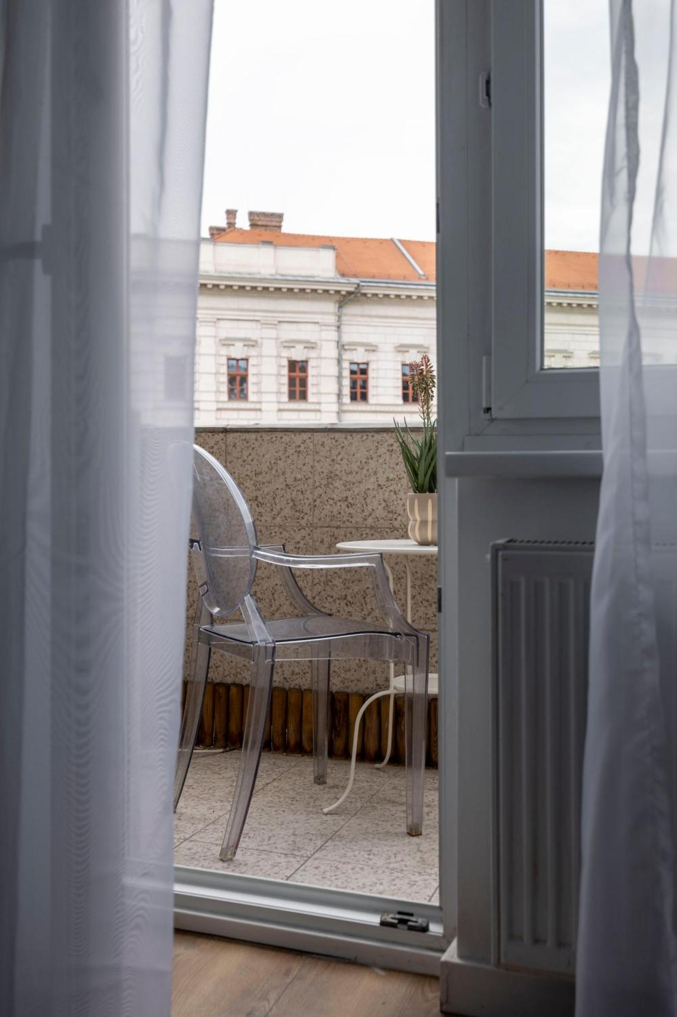 Luxy Central Spacious & Cozy Residence With Balcony Boedapest Buitenkant foto